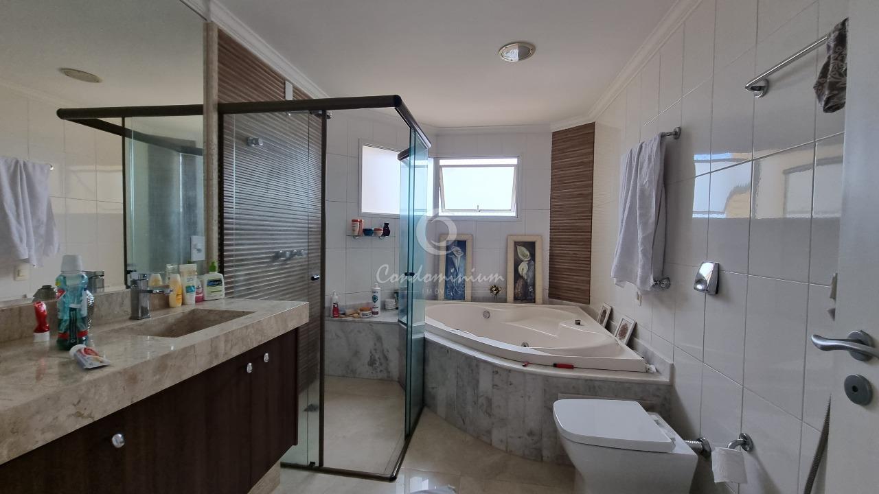 Apartamento com 4 quartos à venda, 310m² — foto 23 de 27