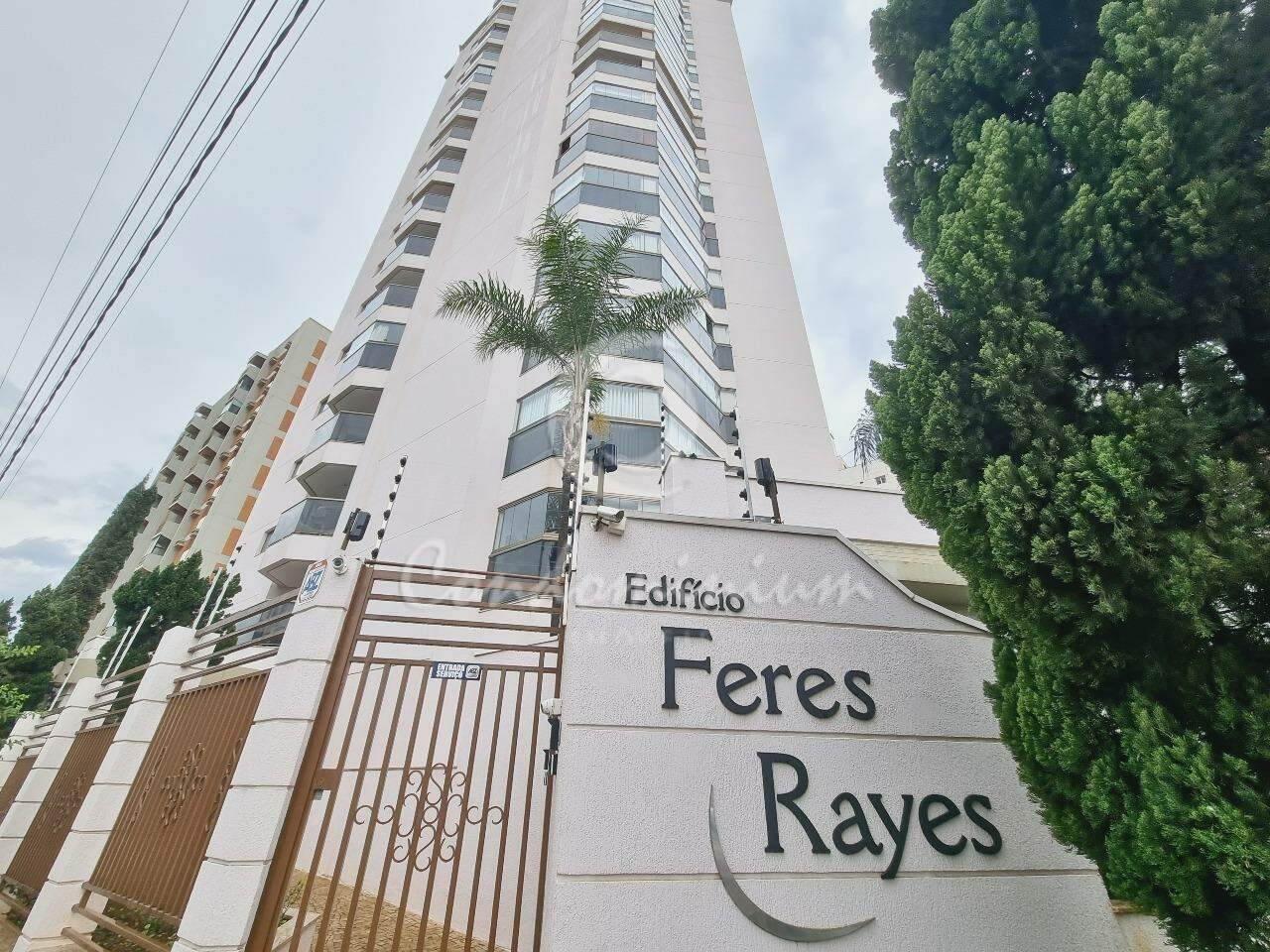 Apartamento com 3 quartos à venda, 265m² — foto 1 de 27