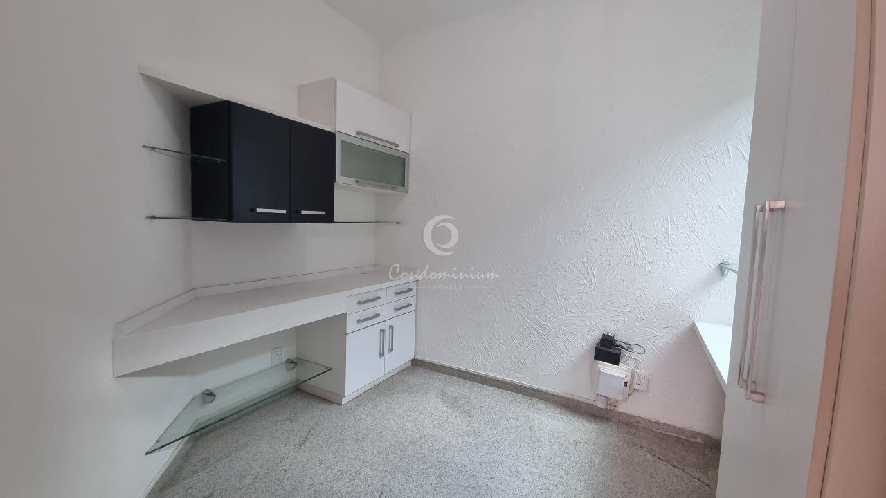 Casa de Condomínio com 3 quartos à venda, 390m² — foto 4 de 52
