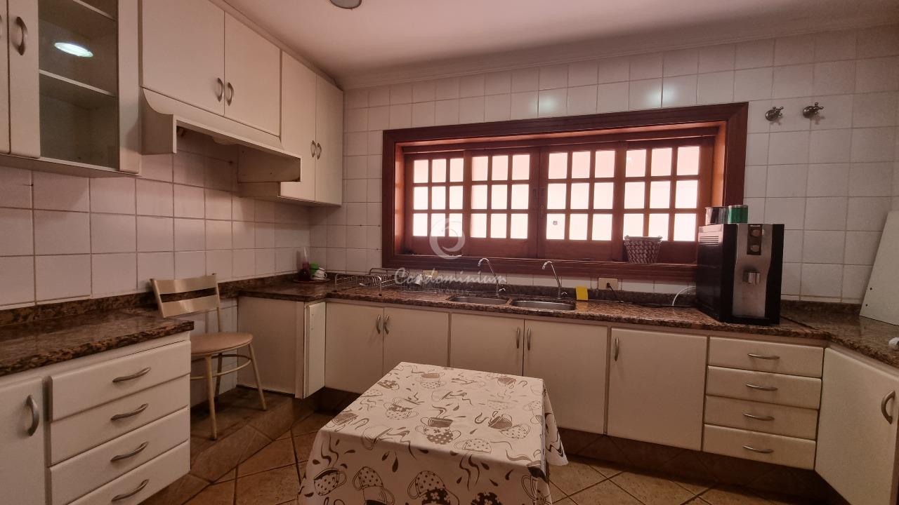 Casa com 4 quartos à venda, 520m² — foto 12 de 30