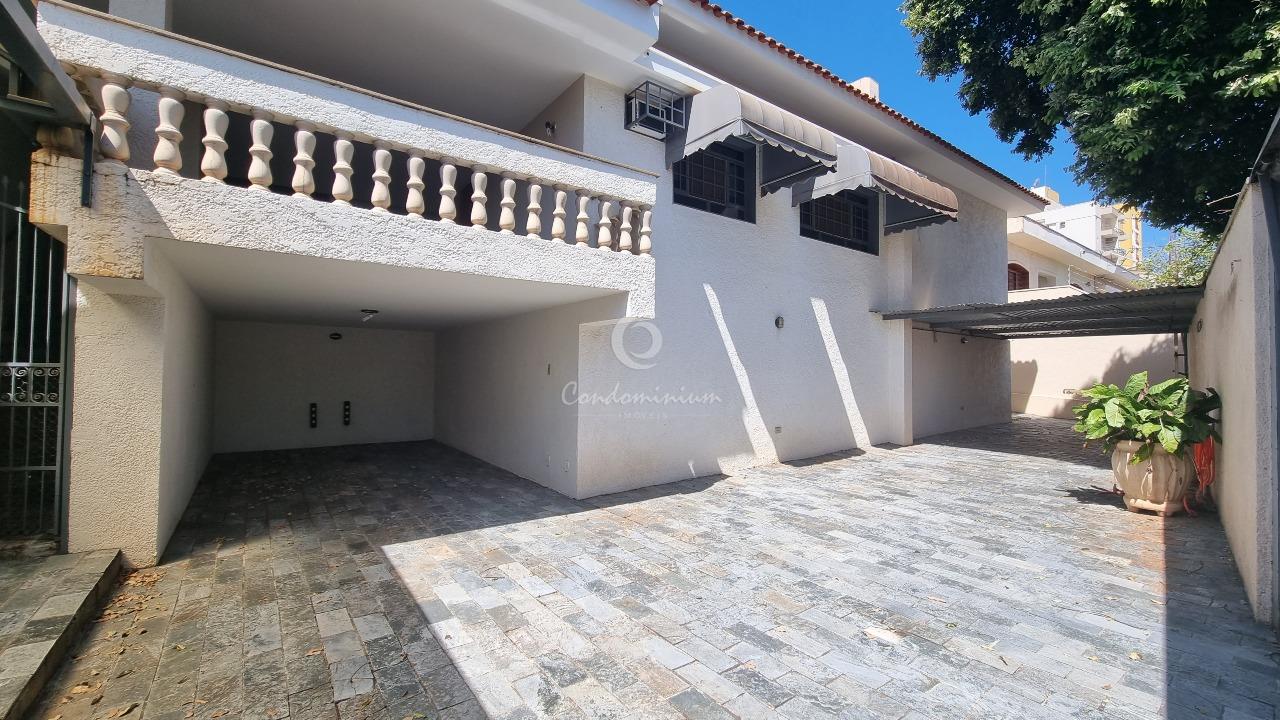 Casa com 3 quartos à venda, 380m² — foto 1 de 25