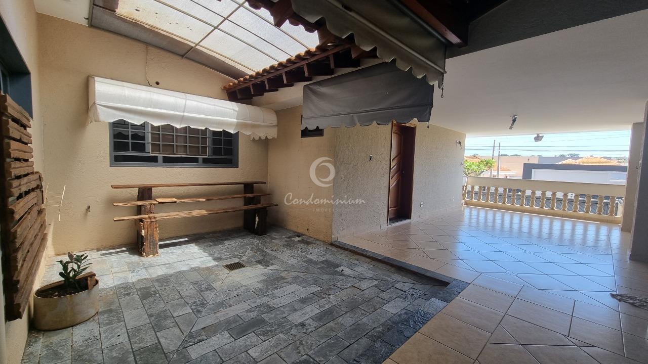 Casa com 3 quartos à venda, 380m² — foto 5 de 25