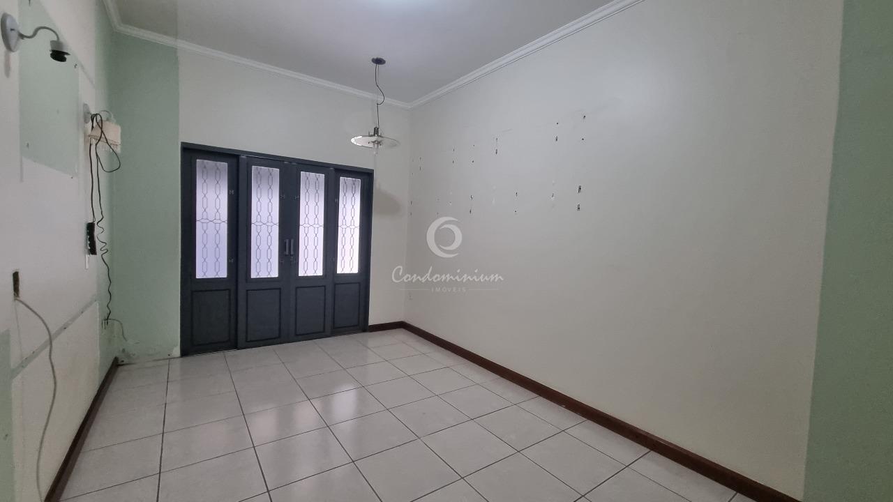 Casa com 3 quartos à venda, 380m² — foto 17 de 25