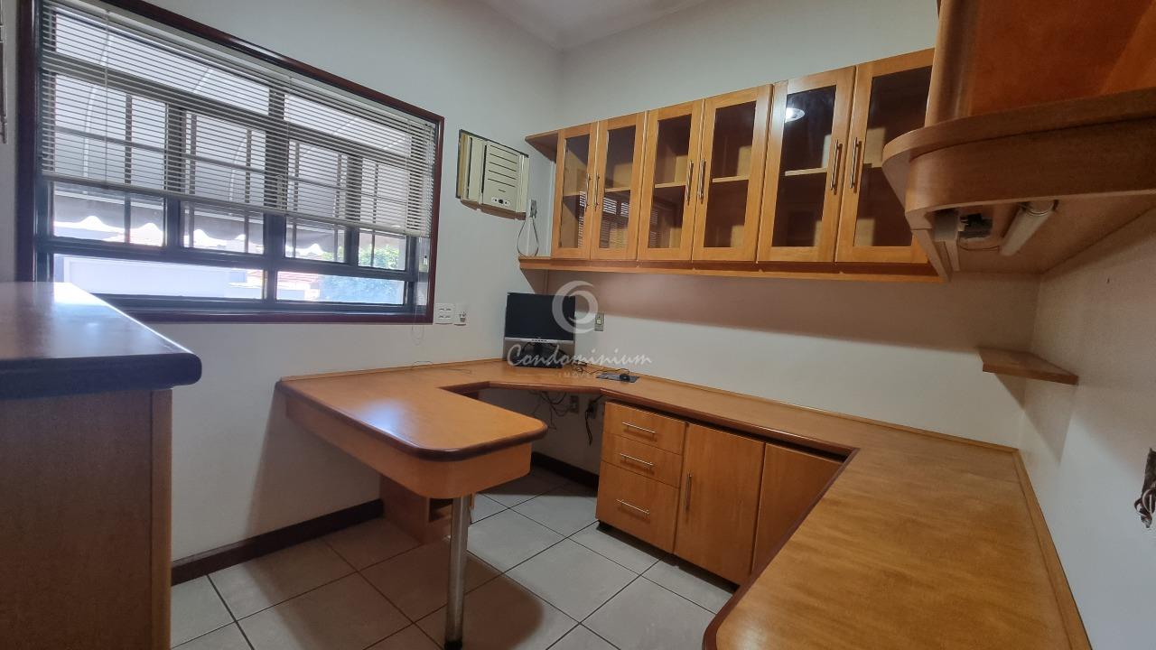 Casa com 3 quartos à venda, 380m² — foto 16 de 25