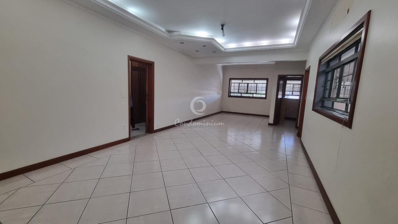 Casa com 3 quartos à venda, 380m² — foto 11 de 25
