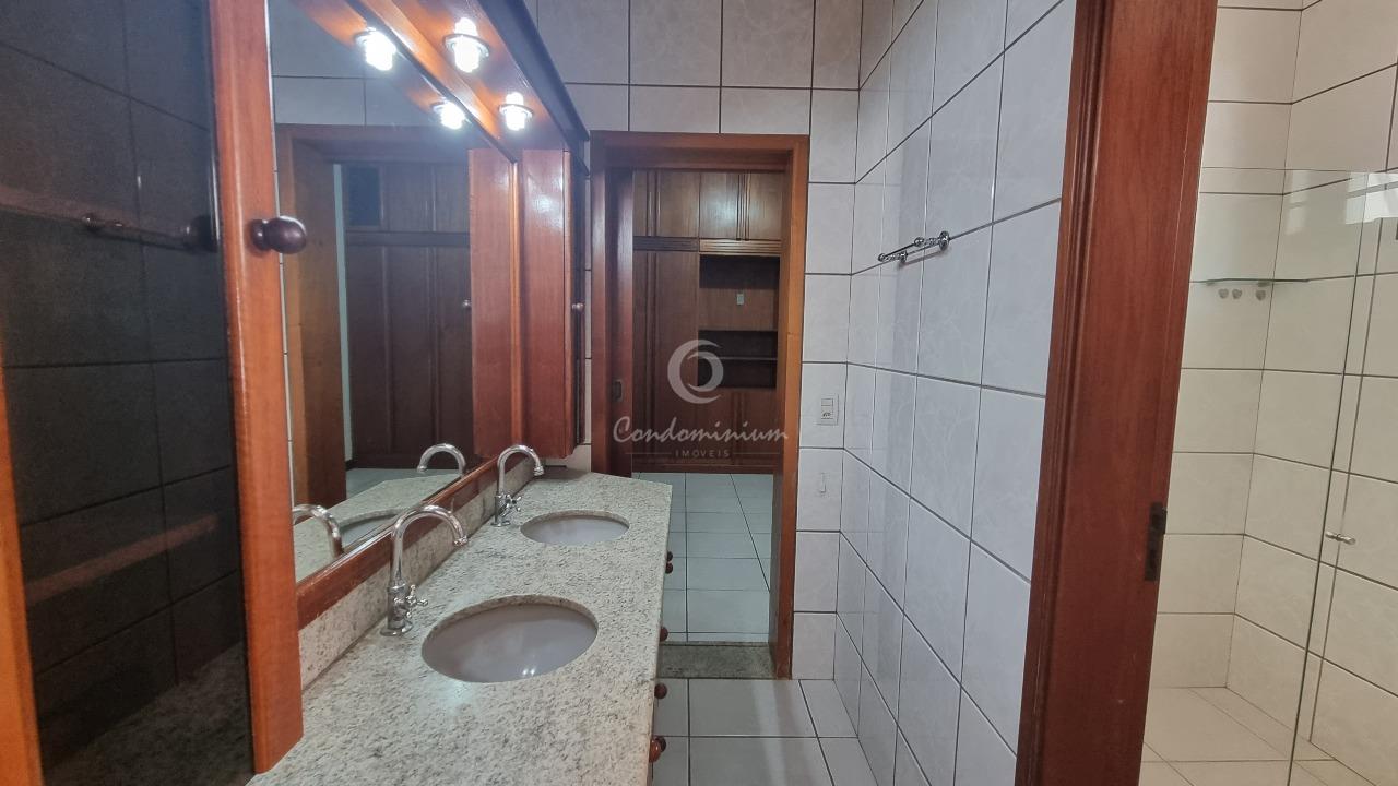 Casa com 3 quartos à venda, 380m² — foto 20 de 25