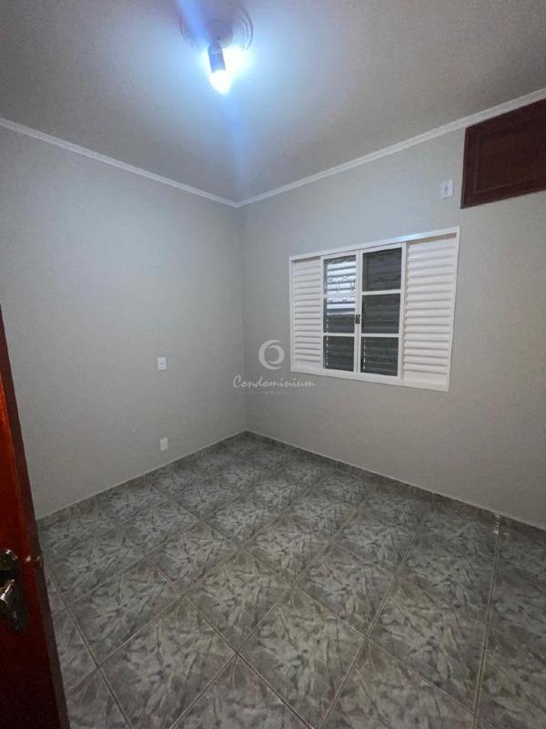 Casa com 4 quartos à venda, 450m² — foto 16 de 21