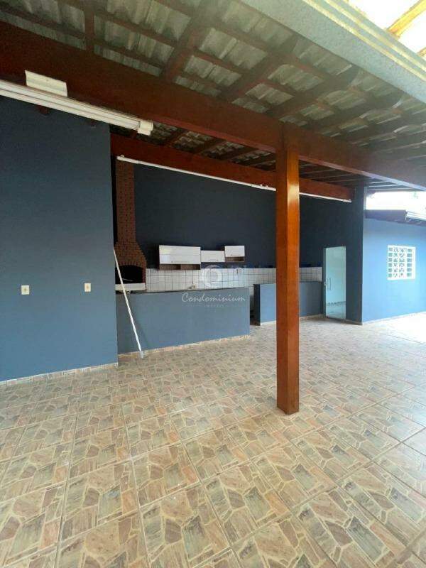 Casa com 4 quartos à venda, 450m² — foto 17 de 21