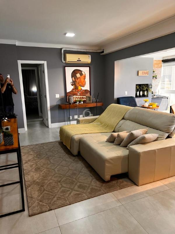 Apartamento com 3 quartos à venda, 100m² — foto 1 de 18