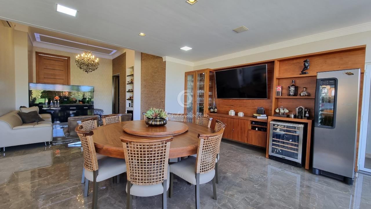 Casa de Condomínio com 4 quartos à venda, 530m² — foto 3 de 37