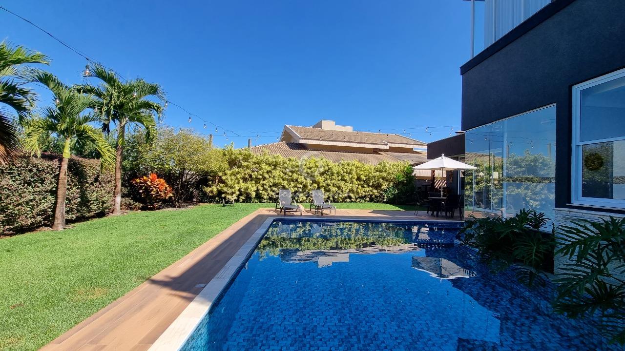 Casa de Condomínio com 4 quartos à venda, 530m² — foto 16 de 37