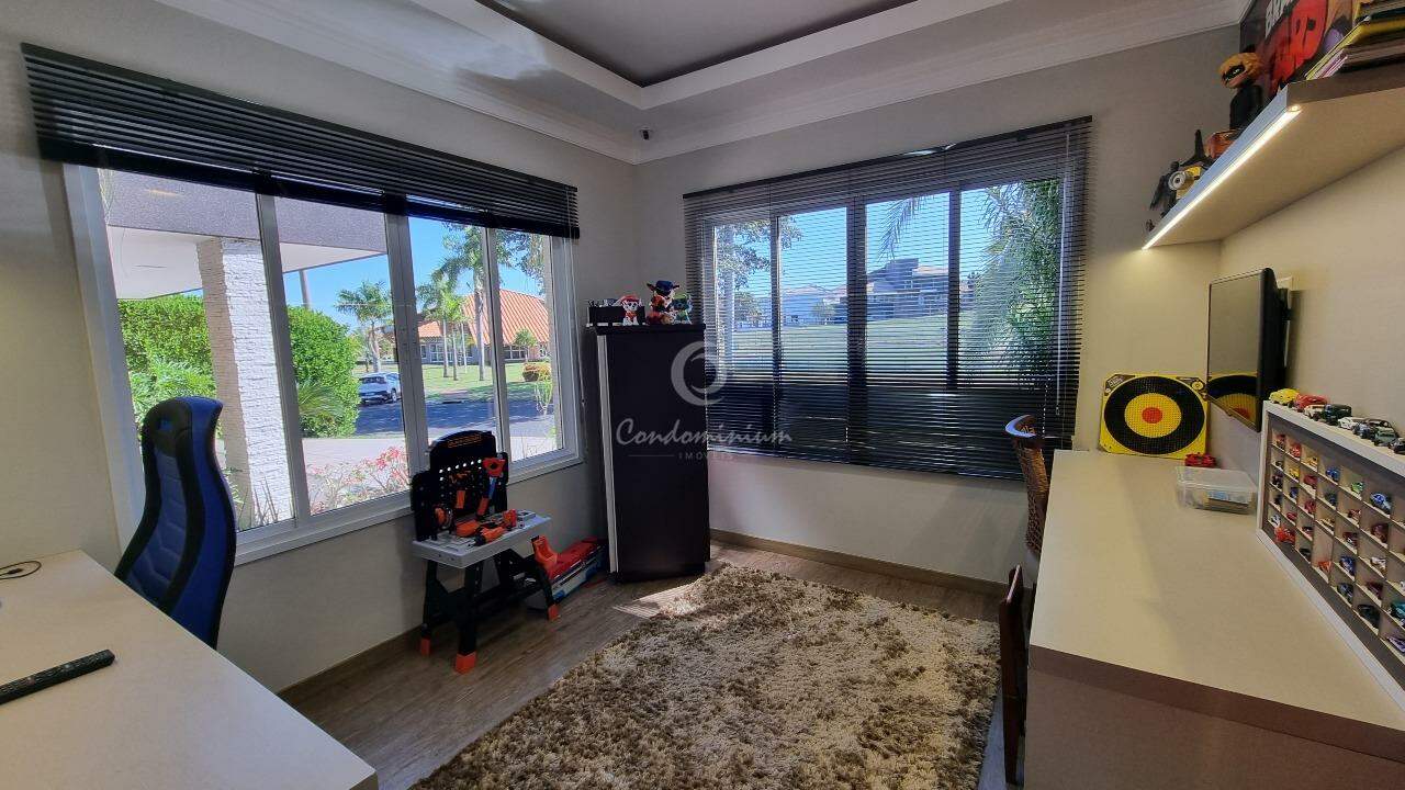 Casa de Condomínio com 4 quartos à venda, 530m² — foto 8 de 37