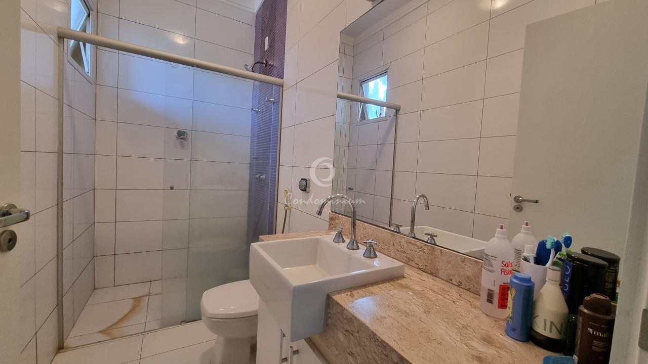 Casa de Condomínio com 3 quartos à venda, 255m² — foto 20 de 33