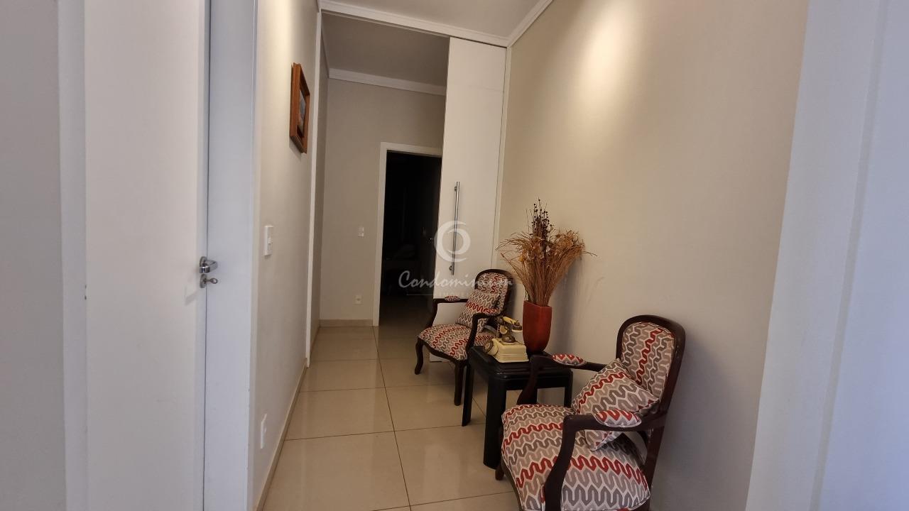 Casa de Condomínio com 3 quartos à venda, 255m² — foto 17 de 33