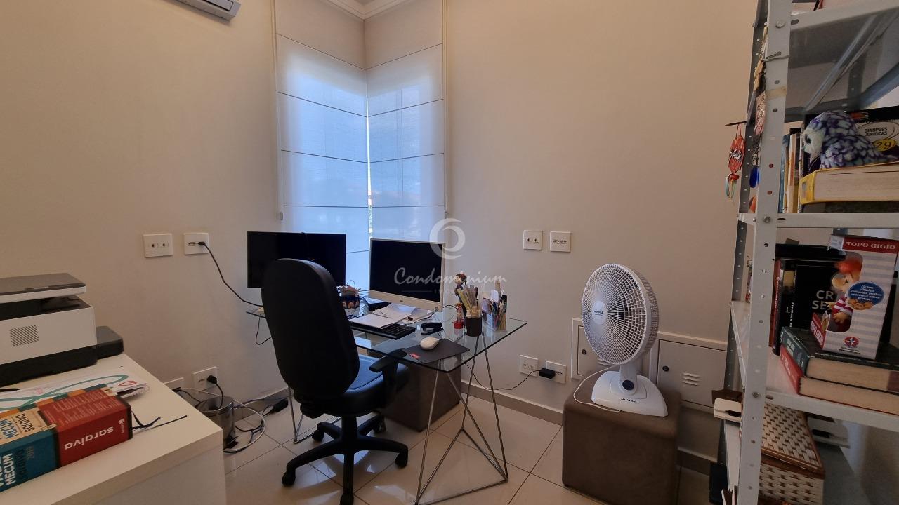Casa de Condomínio com 3 quartos à venda, 255m² — foto 15 de 33