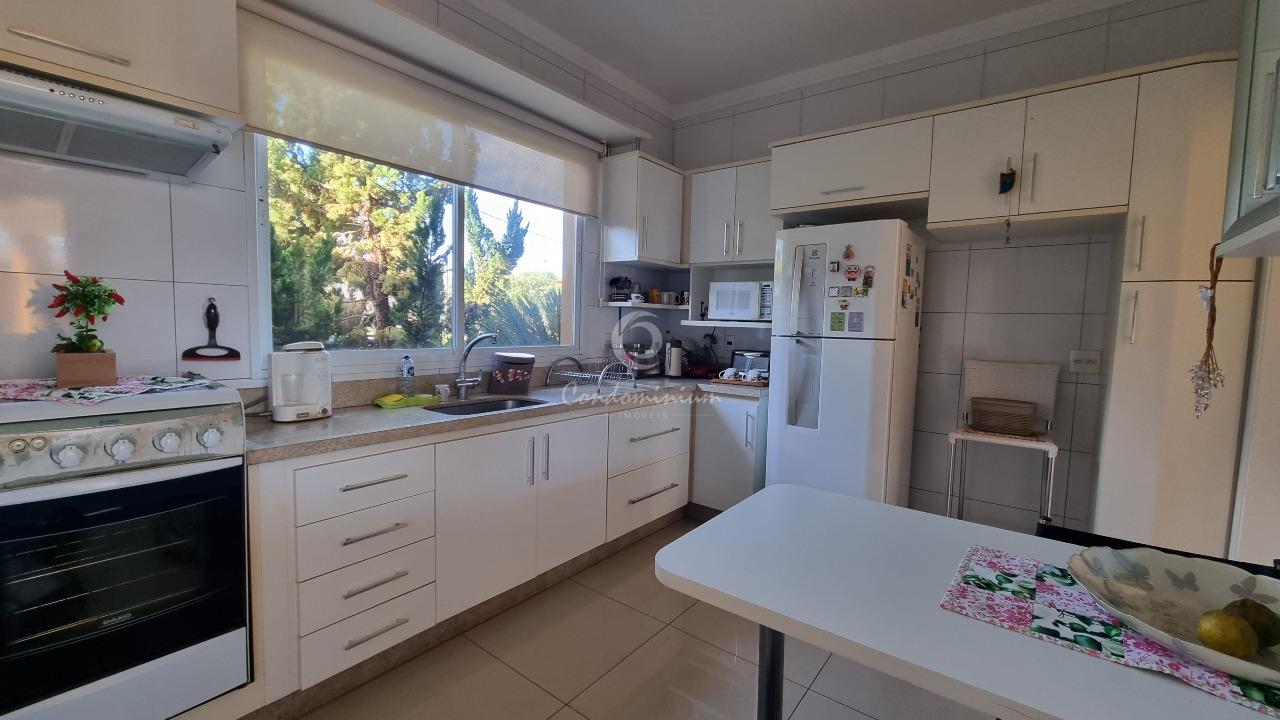 Casa de Condomínio com 3 quartos à venda, 255m² — foto 11 de 33