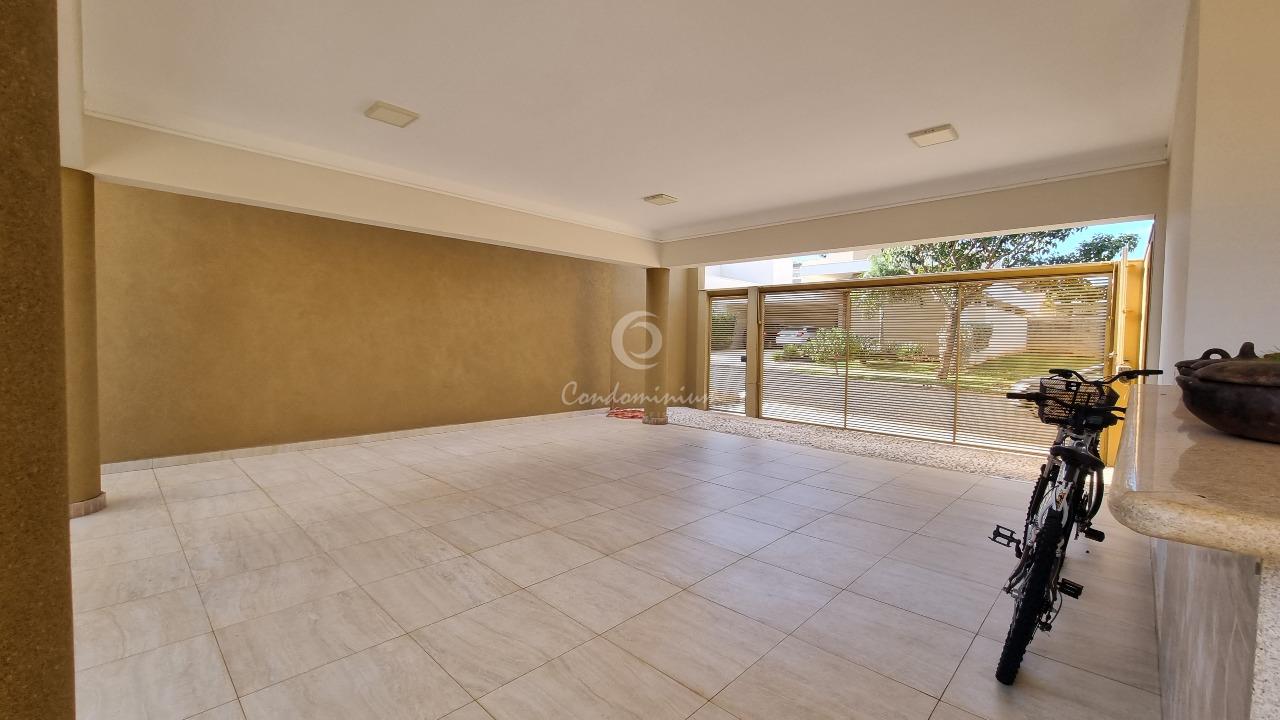 Casa de Condomínio com 3 quartos à venda, 255m² — foto 25 de 33