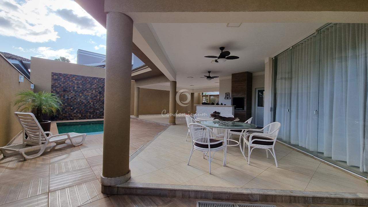 Casa de Condomínio com 3 quartos à venda, 255m² — foto 9 de 33