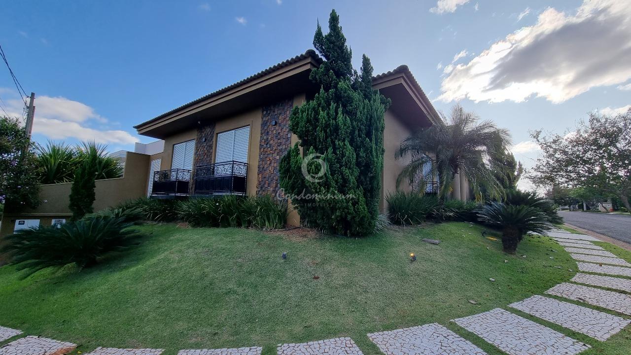 Casa de Condomínio com 3 quartos à venda, 255m² — foto 3 de 33