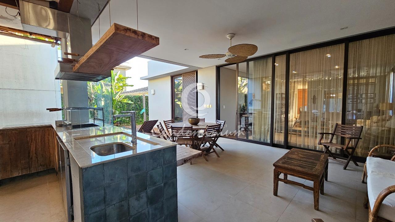 Casa de Condomínio com 3 quartos à venda, 280m² — foto 16 de 31