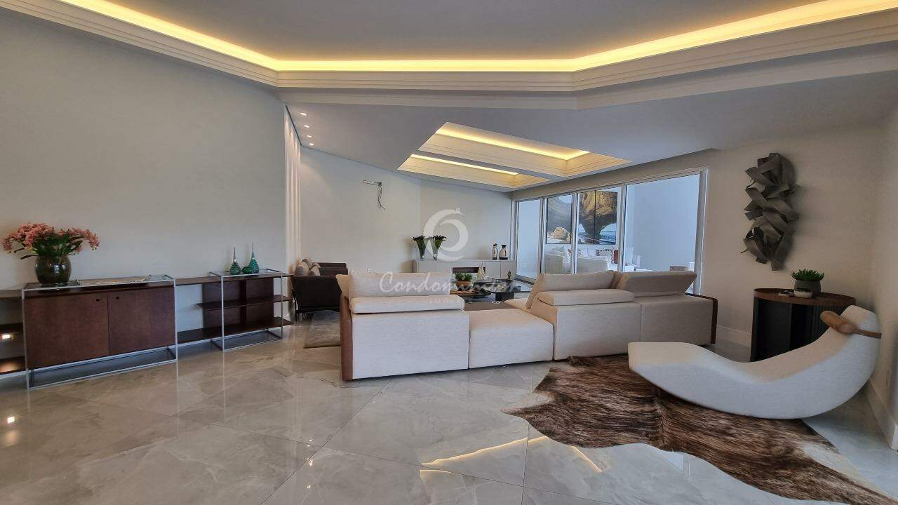Casa de Condomínio com 4 quartos à venda, 800m² — foto 9 de 41