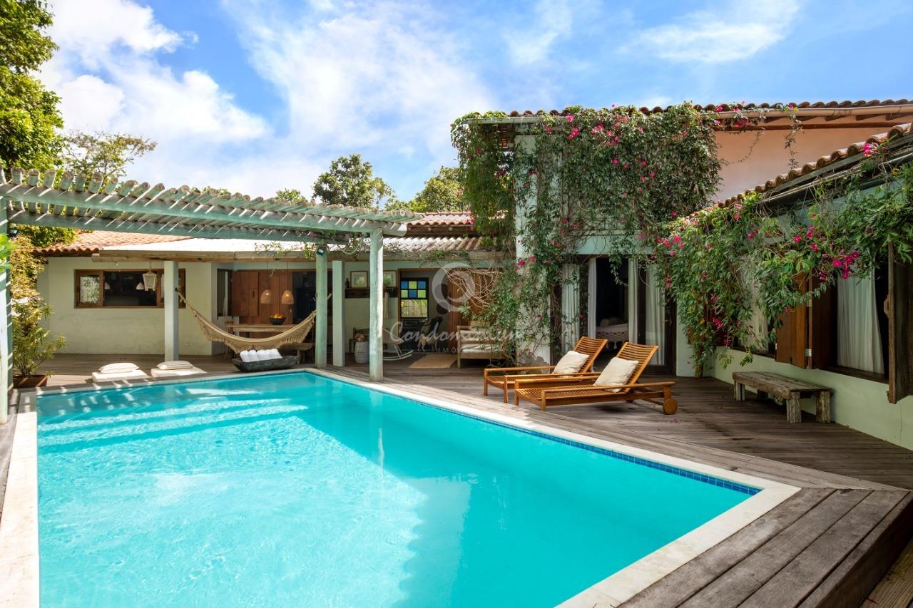 Casa com 4 quartos à venda, 350m² — foto 1 de 28