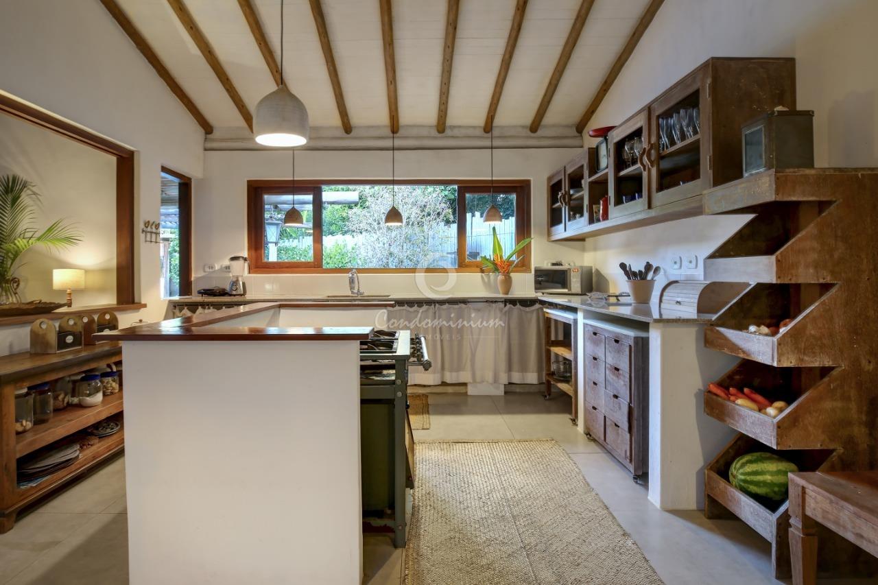 Casa com 4 quartos à venda, 350m² — foto 19 de 28