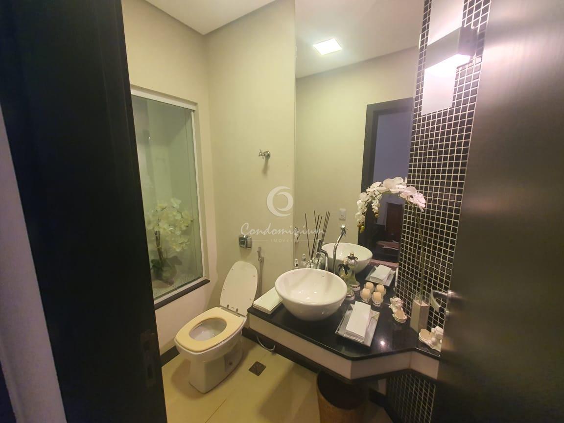 Casa de Condomínio com 4 quartos à venda, 323m² — foto 4 de 57