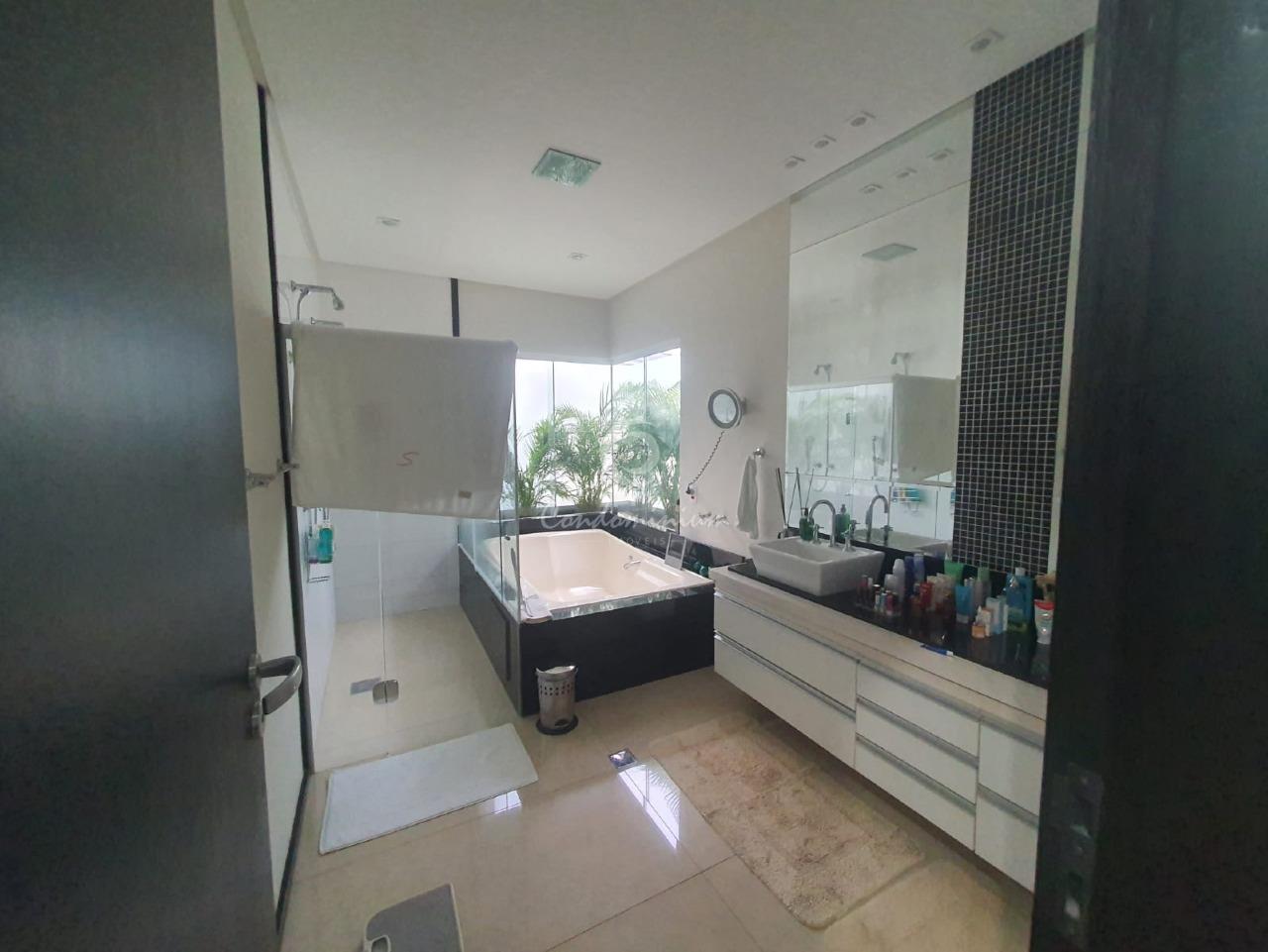 Casa de Condomínio com 4 quartos à venda, 323m² — foto 18 de 57