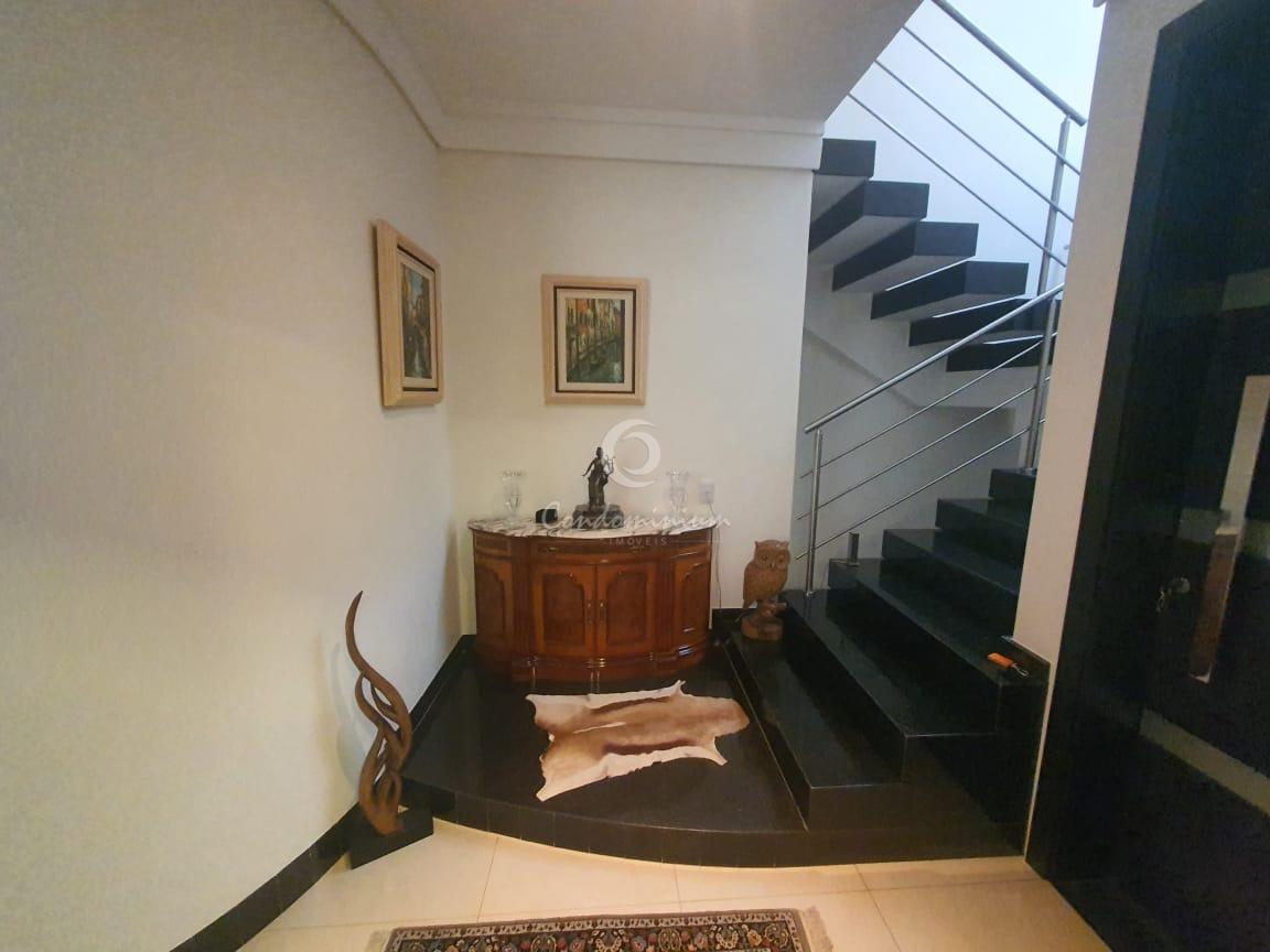 Casa de Condomínio com 4 quartos à venda, 323m² — foto 2 de 57