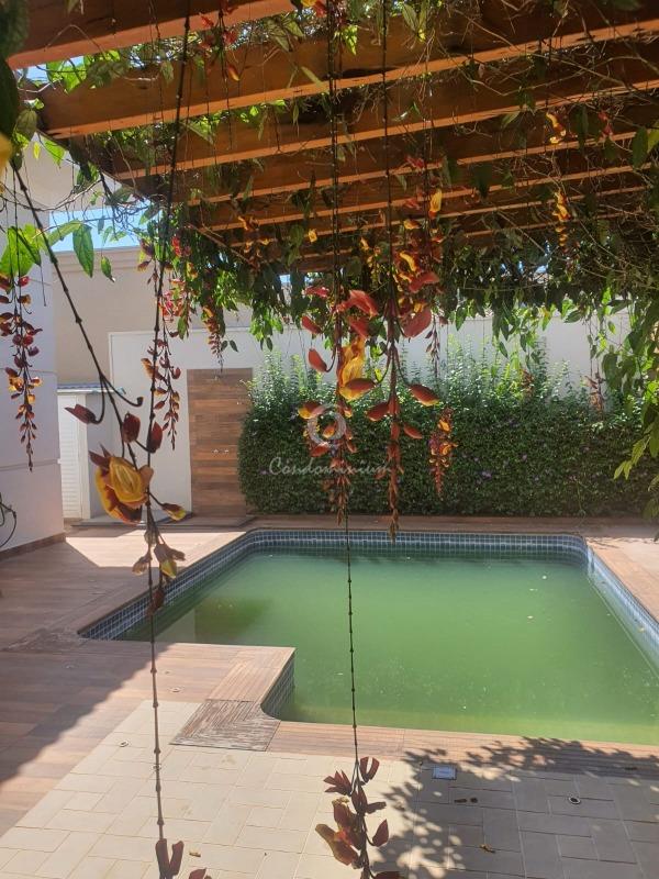 Casa de Condomínio com 3 quartos à venda, 255m² — foto 9 de 34