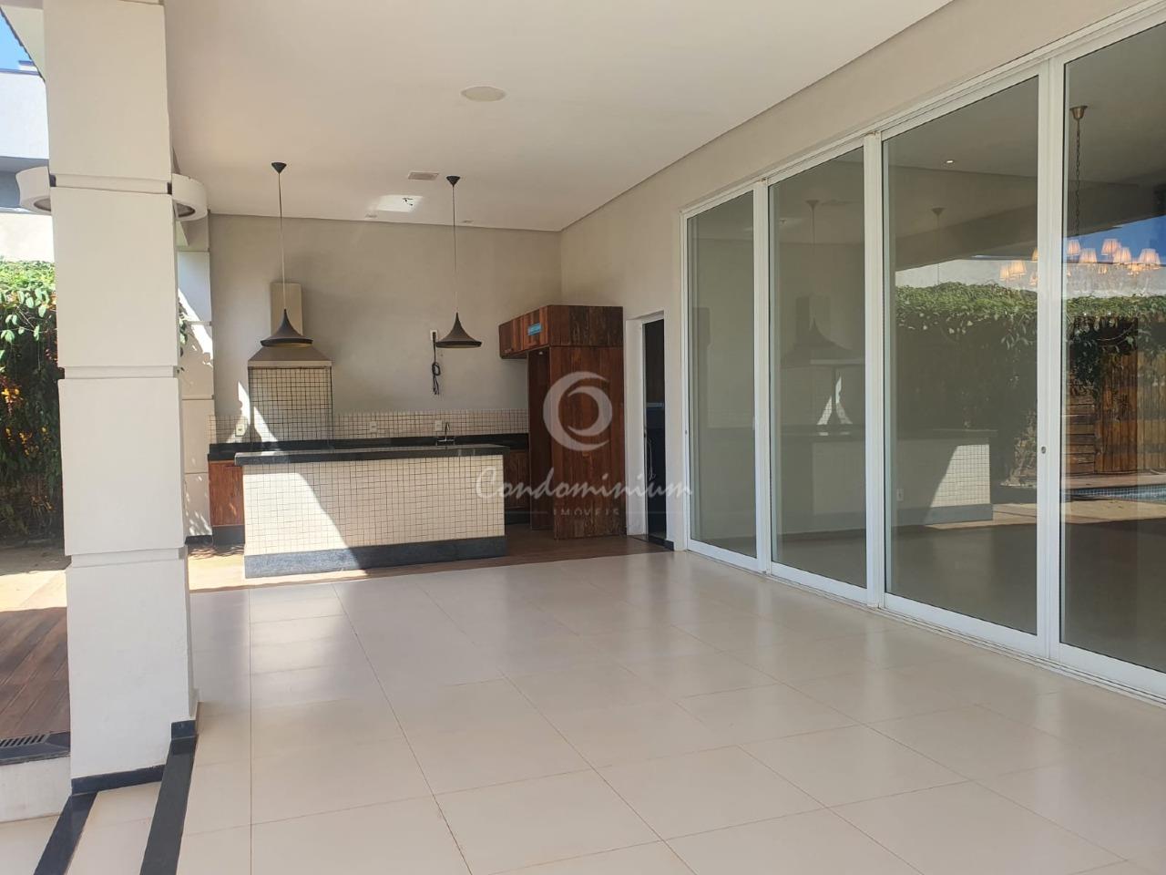 Casa de Condomínio com 3 quartos à venda, 255m² — foto 13 de 34