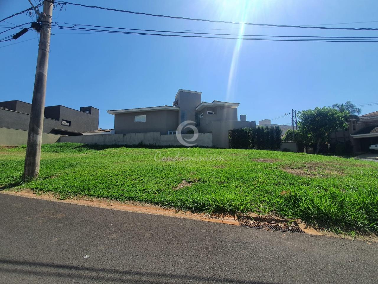 Terreno / Lote / Condomínio com 3 quartos à venda, 685m² — foto 4 de 13