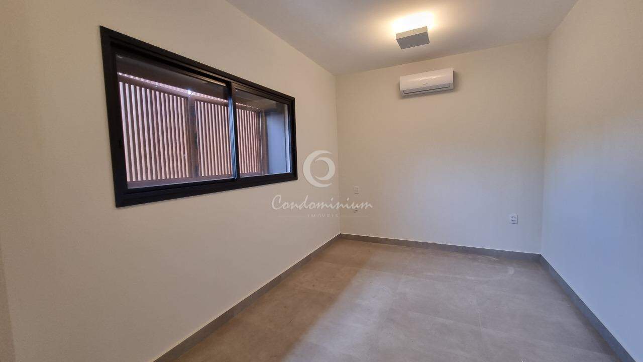 Casa de Condomínio com 4 quartos à venda, 420m² — foto 24 de 44