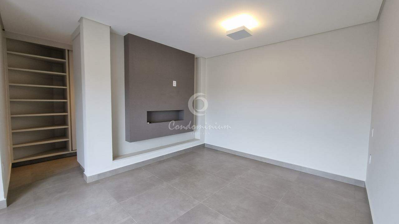 Casa de Condomínio com 4 quartos à venda, 420m² — foto 27 de 44