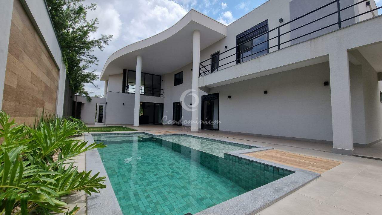 Casa de Condomínio com 4 quartos à venda, 420m² — foto 1 de 44