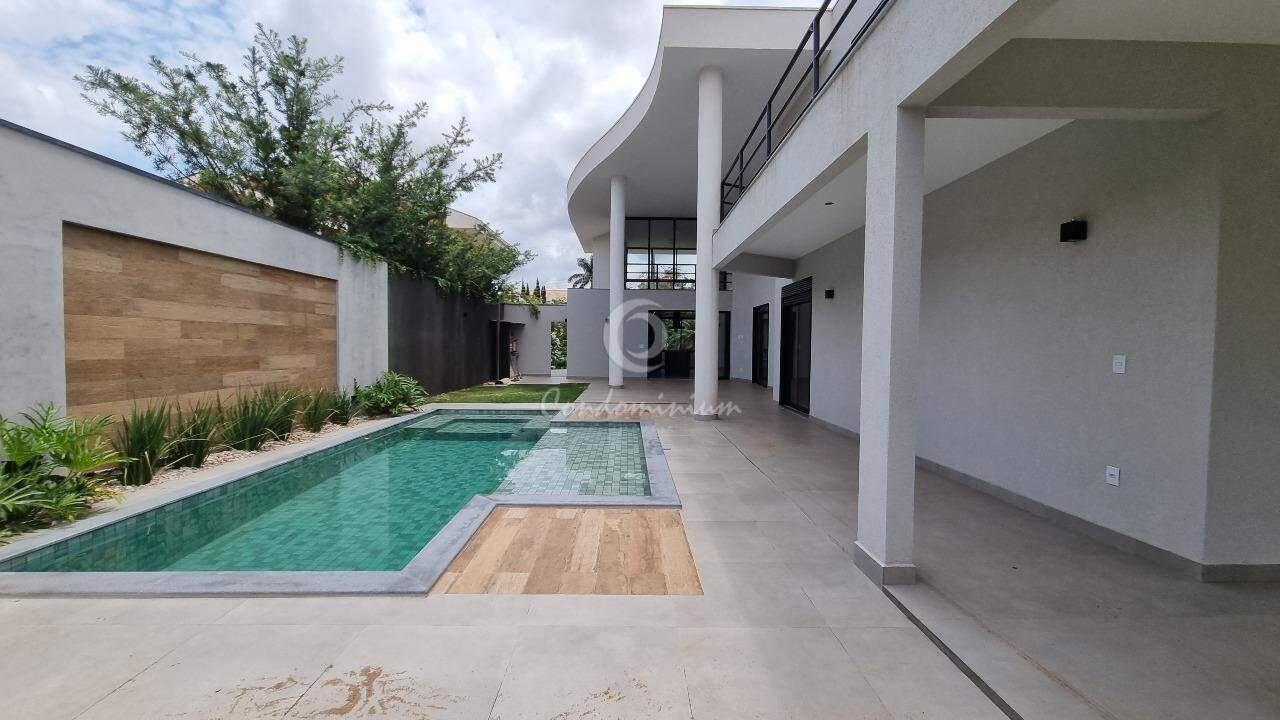 Casa de Condomínio com 4 quartos à venda, 420m² — foto 15 de 44