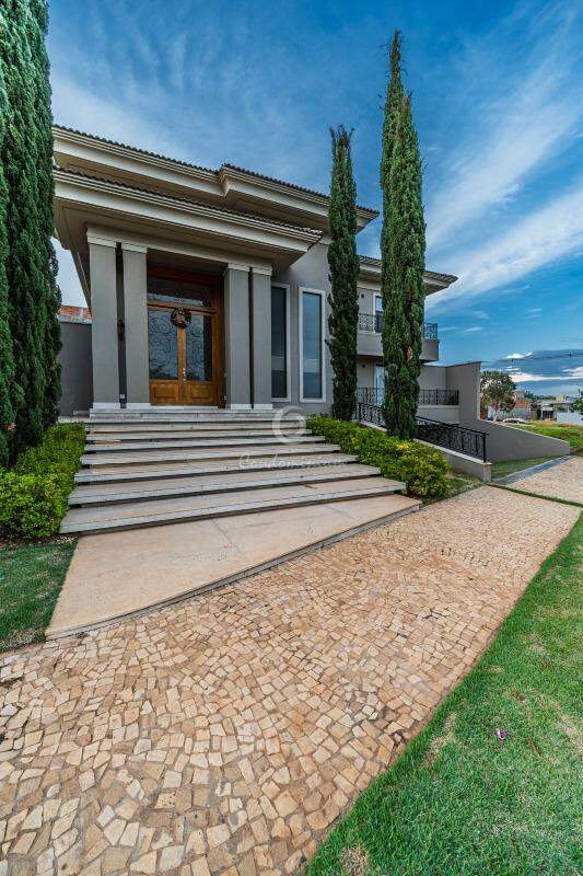 Casa de Condomínio com 6 quartos à venda, 800m² — foto 2 de 52
