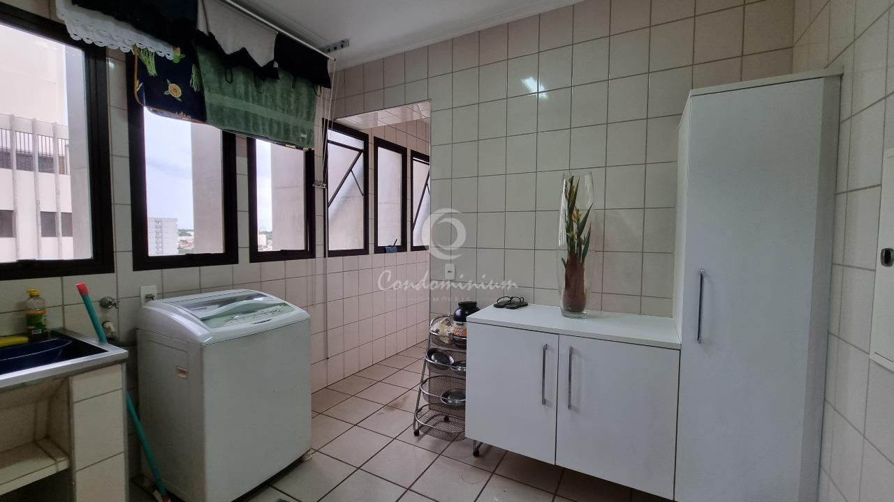 Apartamento com 3 quartos à venda, 217m² — foto 8 de 29