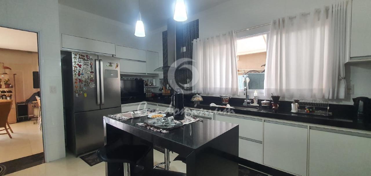 Casa de Condomínio com 4 quartos à venda, 453m² — foto 27 de 42