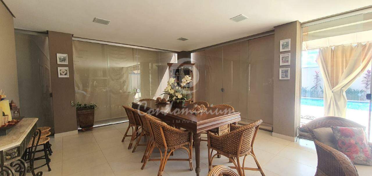 Casa de Condomínio com 4 quartos à venda, 453m² — foto 18 de 42
