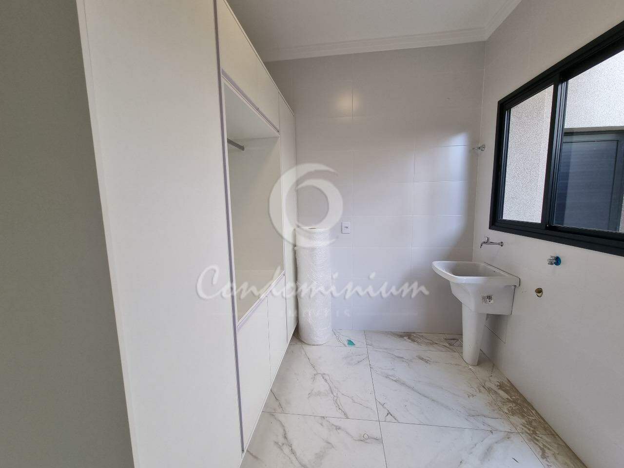 Casa de Condomínio com 3 quartos à venda, 250m² — foto 17 de 46