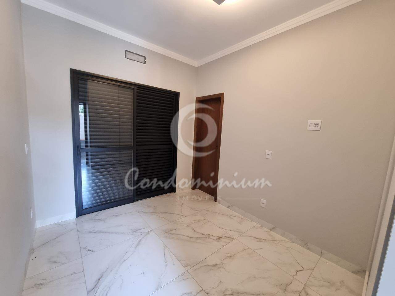 Casa de Condomínio com 3 quartos à venda, 250m² — foto 21 de 46