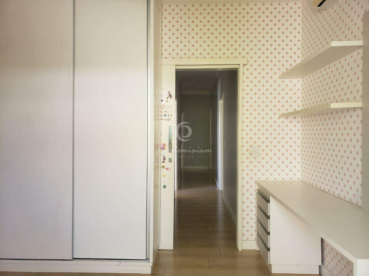 Casa de Condomínio com 4 quartos à venda, 279m² — foto 19 de 51