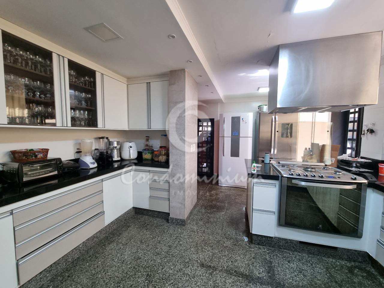 Imóvel Comercial com 4 quartos à venda, 640m² — foto 7 de 27