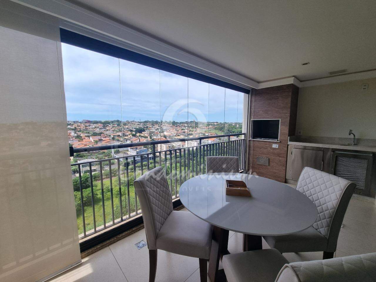 Apartamento com 2 quartos à venda, 104m² — foto 1 de 28