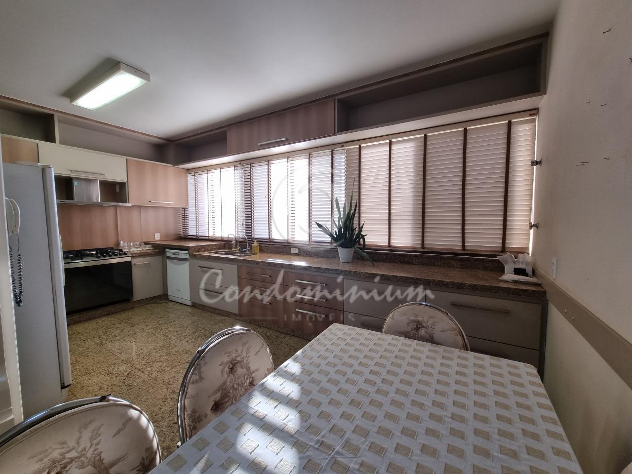 Apartamento com 4 quartos à venda, 239m² — foto 10 de 24