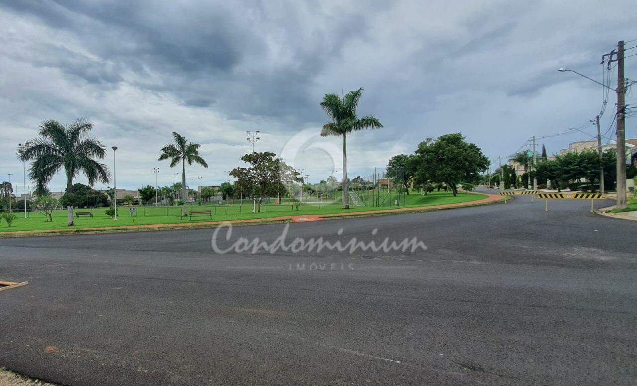 Casa de Condomínio com 3 quartos à venda, 220m² — foto 20 de 24
