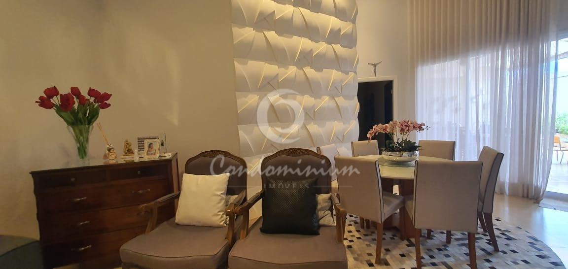 Casa de Condomínio com 3 quartos à venda, 220m² — foto 4 de 24