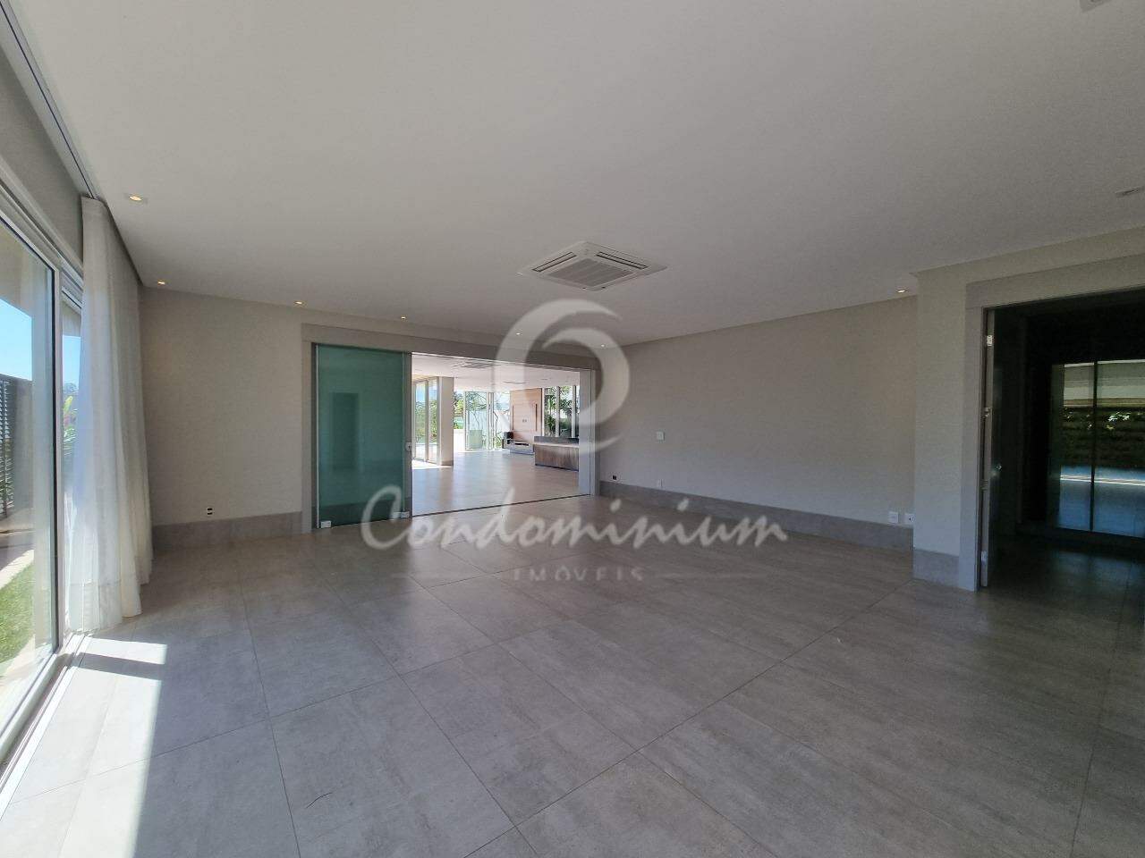 Casa de Condomínio com 4 quartos à venda, 754m² — foto 4 de 42